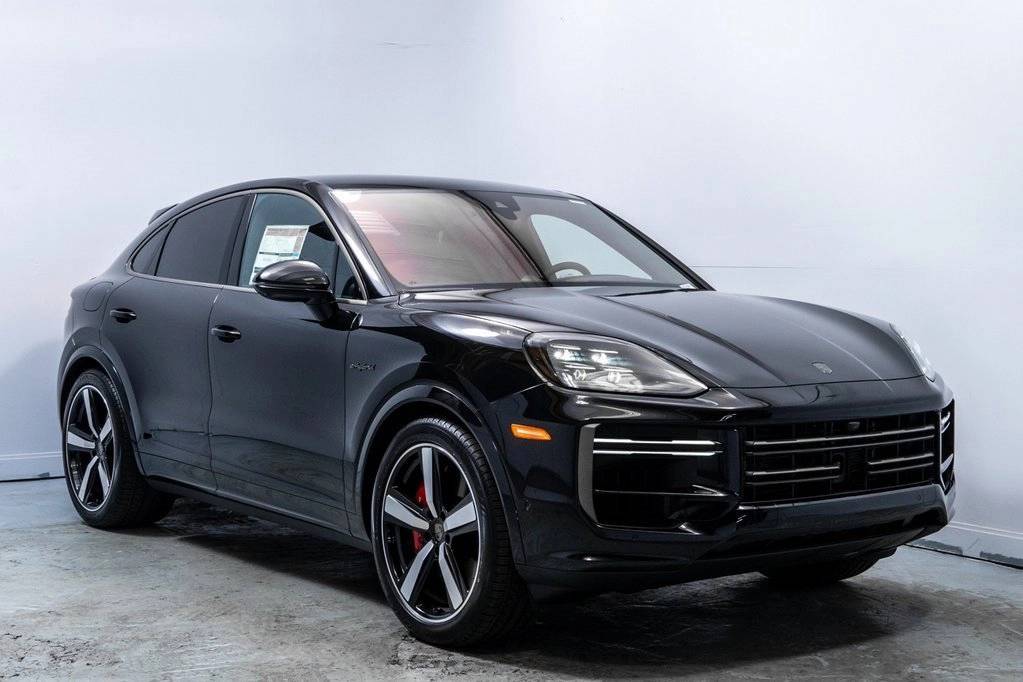 2026 Porsche Cayenne Turbo E-Hybrid Coupe photo 8