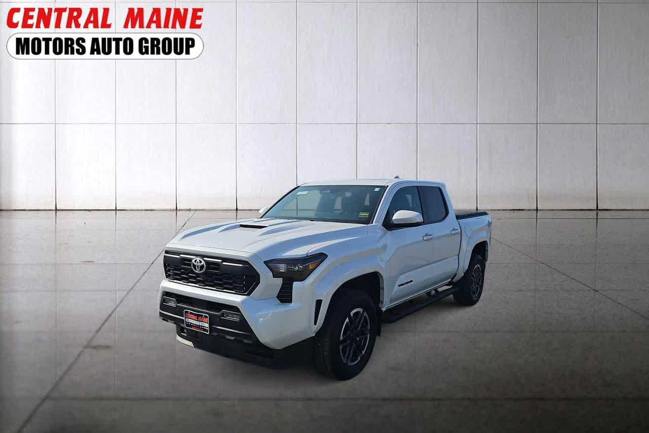 2024 Toyota Tacoma TRD Sport's photo