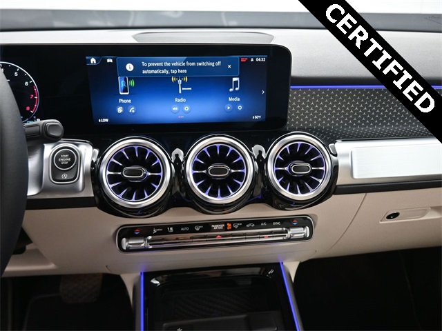 2025 Mercedes Benz GLB 250 photo 4