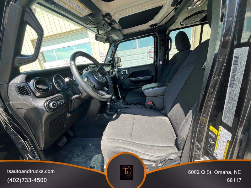 2020 Jeep Wrangler Unlimited Sport Altitude photo 12