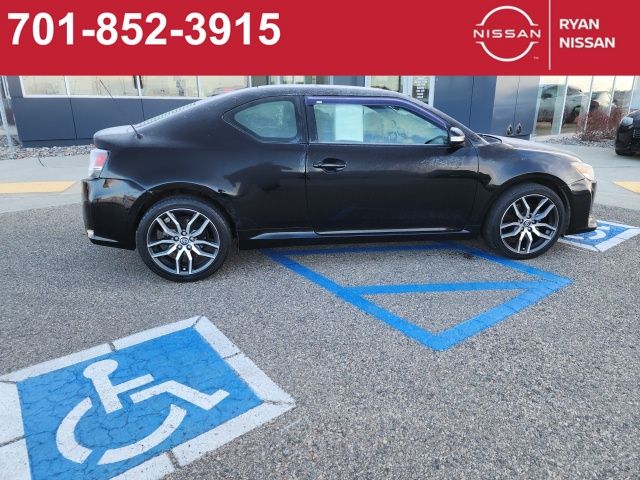 2014 Scion tC Base photo 4