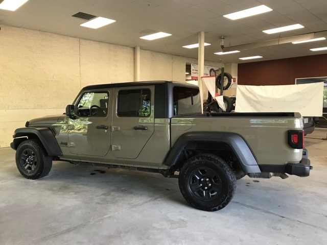 2020 Jeep Gladiator Sport photo 5