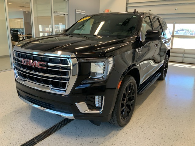 2023 Gmc Yukon SLT photo 3