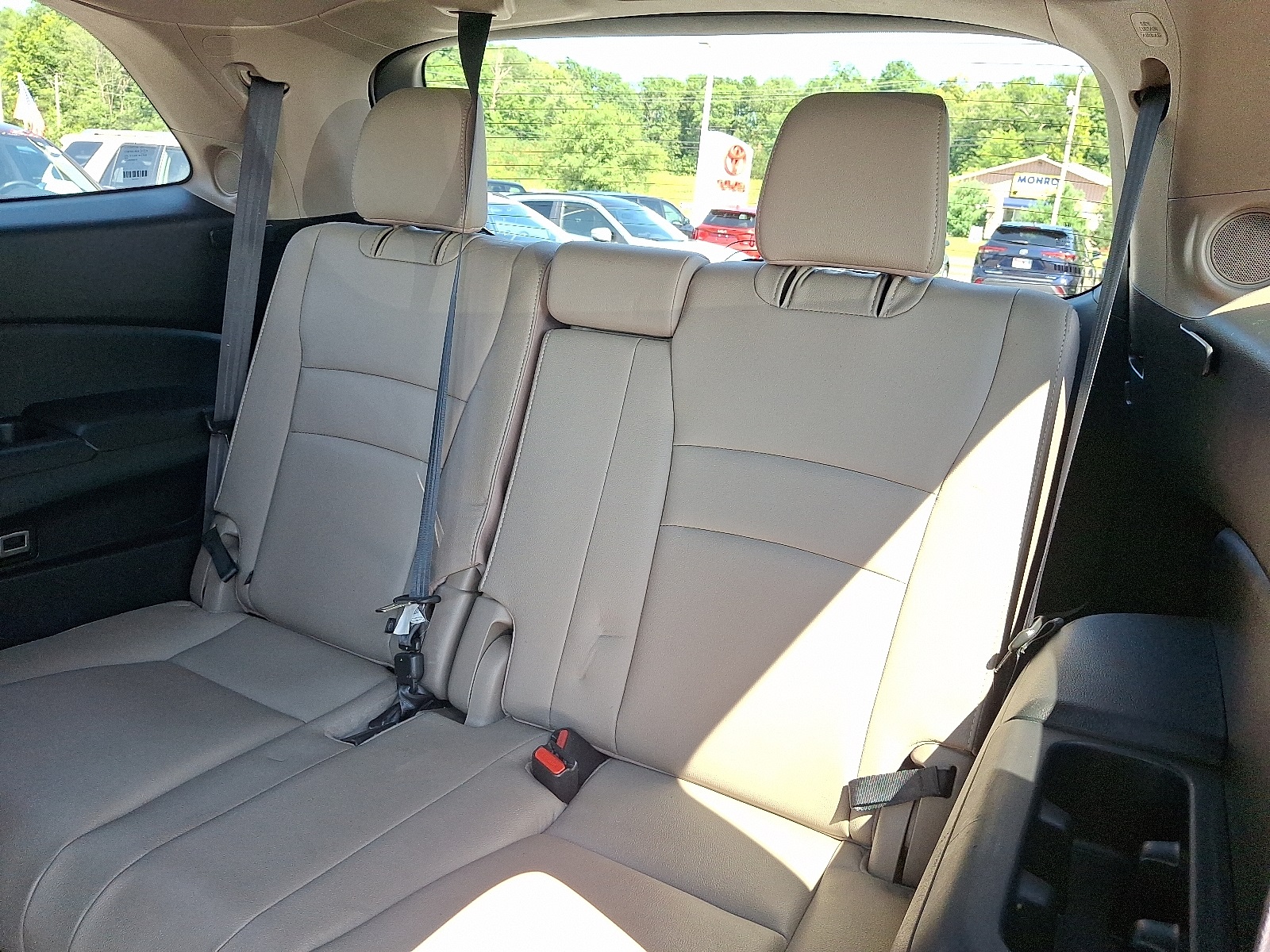 2022 Honda Pilot Touring photo 11