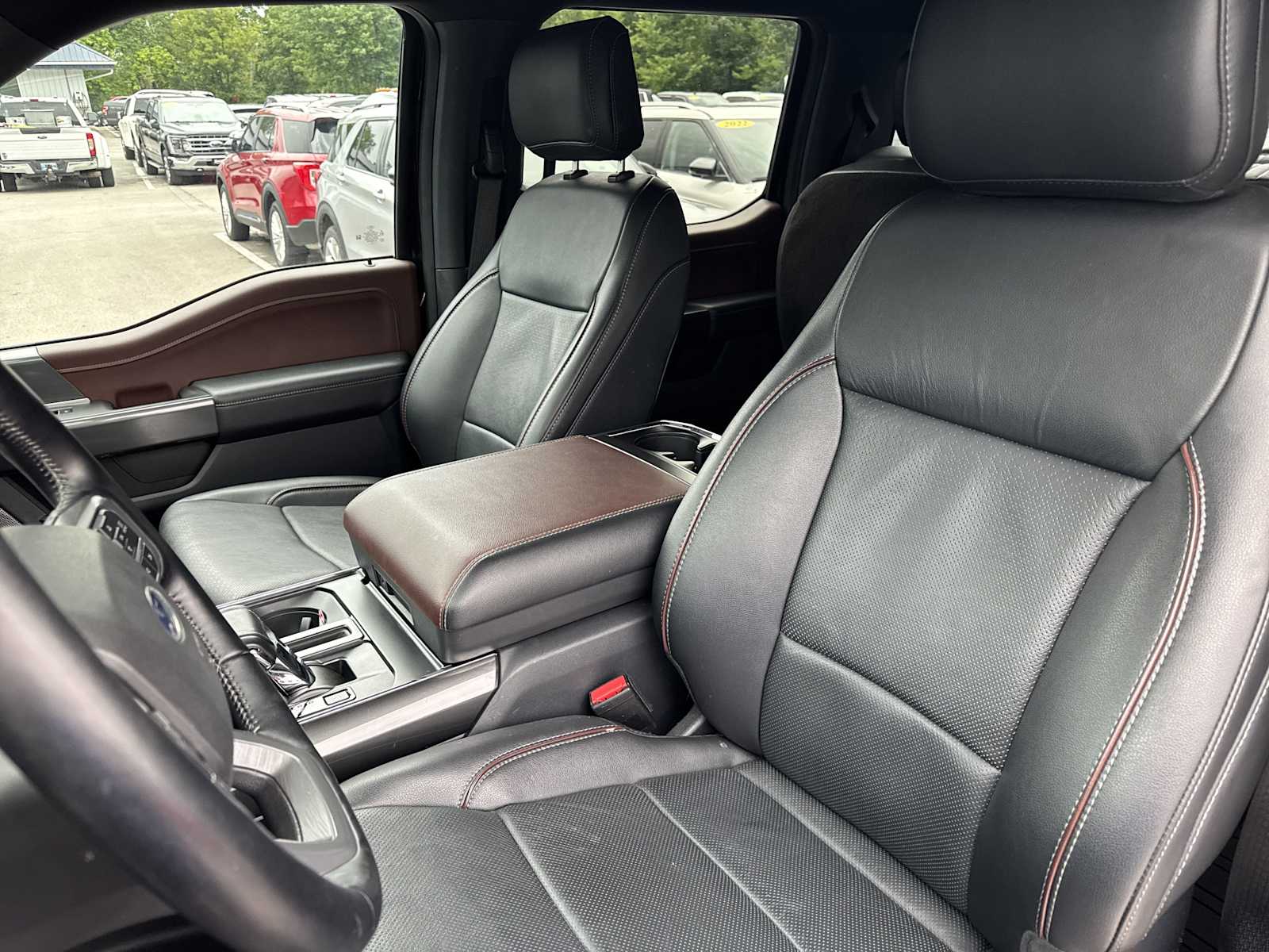 2022 Ford F-150 Lariat photo 24