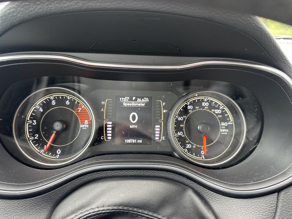 2021 Jeep Cherokee Latitude Lux photo 13