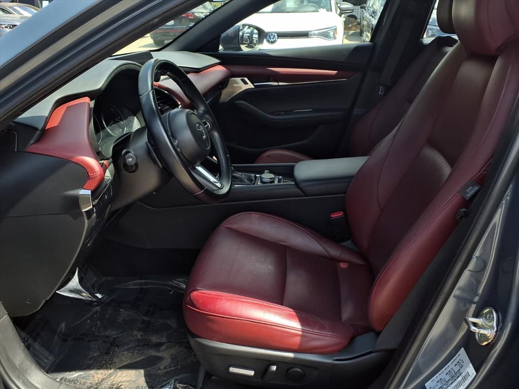 2022 Mazda Mazda3 Hatchback Premium photo 13