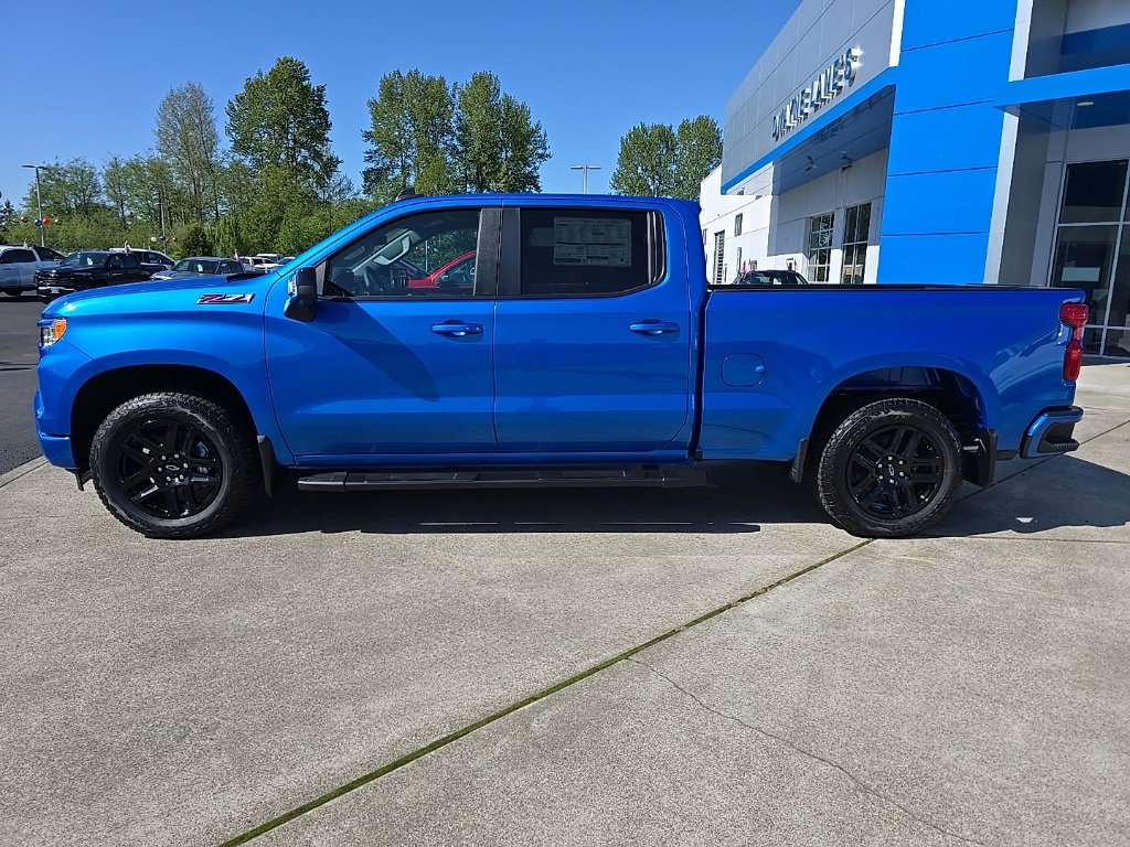 2025 Chevrolet Silverado 1500 RST photo 2