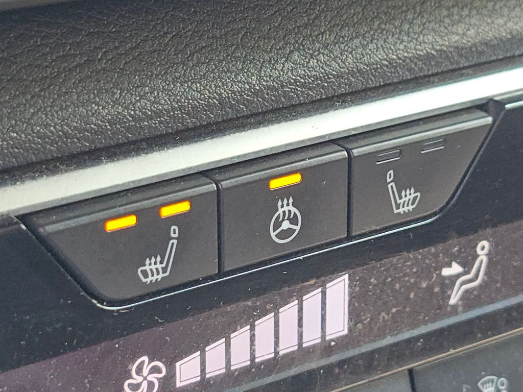 2020 Nissan Altima 2.5 SV photo 28