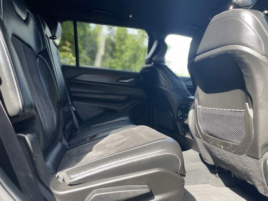2024 Jeep Grand Cherokee Altitude photo 19