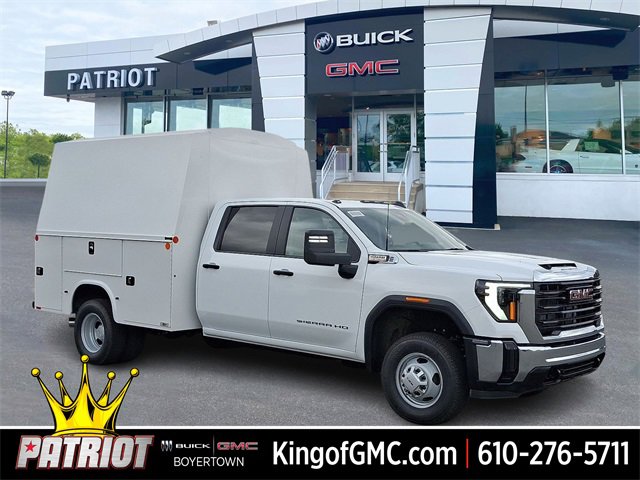 2025 GMC Sierra 3500 Chassis Cab Pro's photo