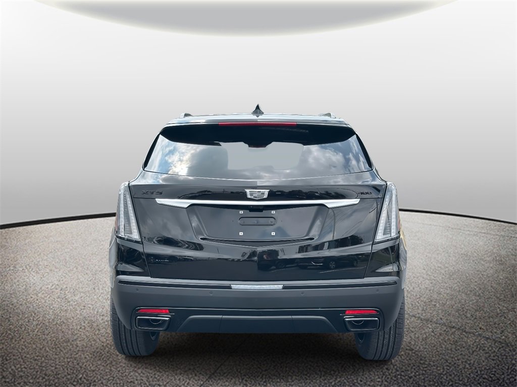 2025 Cadillac XT5 Sport photo 3