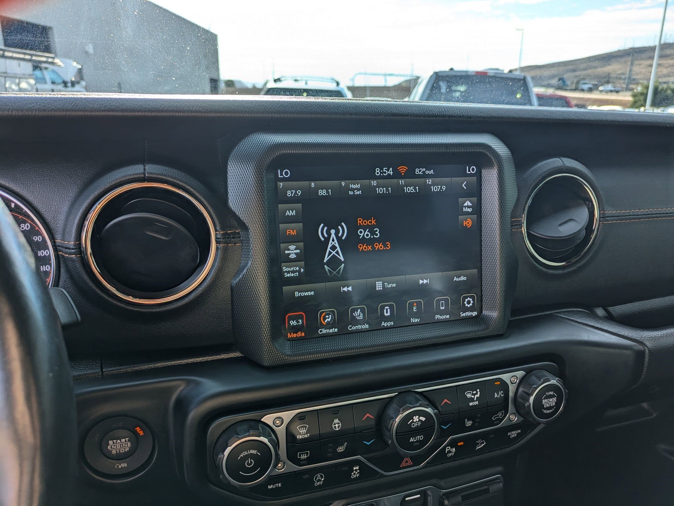 2021 Jeep Wrangler Unlimited Sahara High Altitude photo 19
