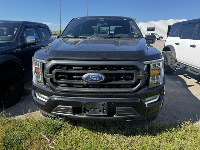 2022 Ford F-150 XLT photo 2