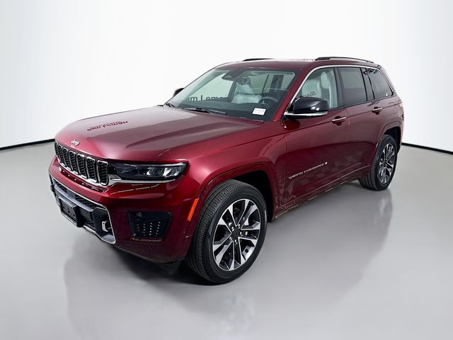 2023 Jeep Grand Cherokee Overland photo 3