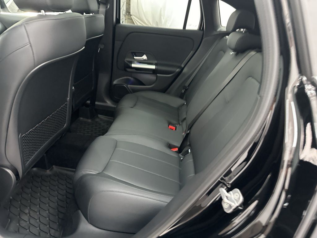 2025 Mercedes Benz GLA 250 photo 20