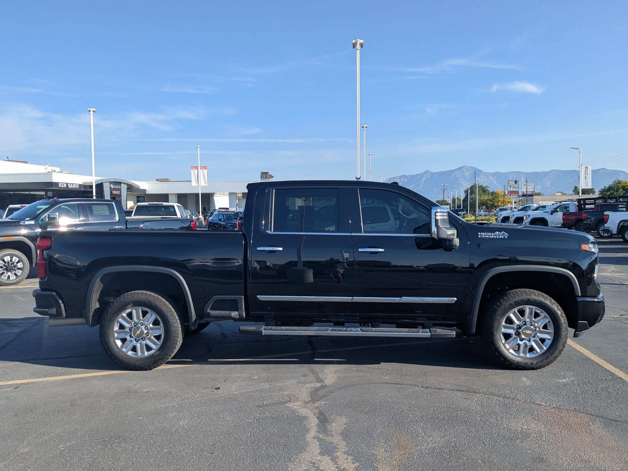 2024 Chevrolet Silverado 2500HD High Country photo 2