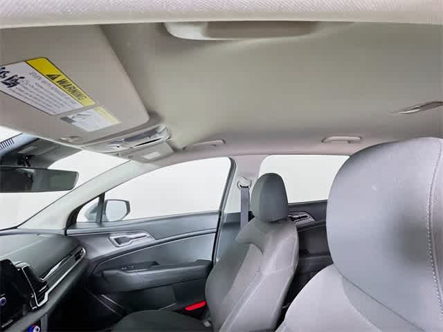 2023 Kia Sportage Hybrid LX photo 9
