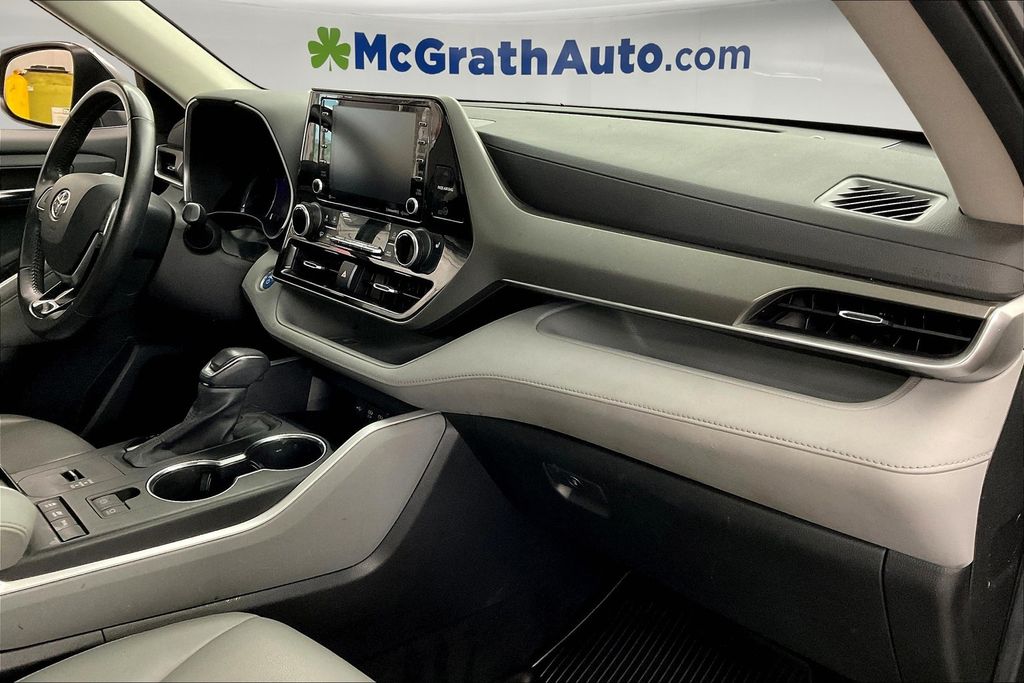 2021 Toyota Highlander Hybrid XLE photo 16