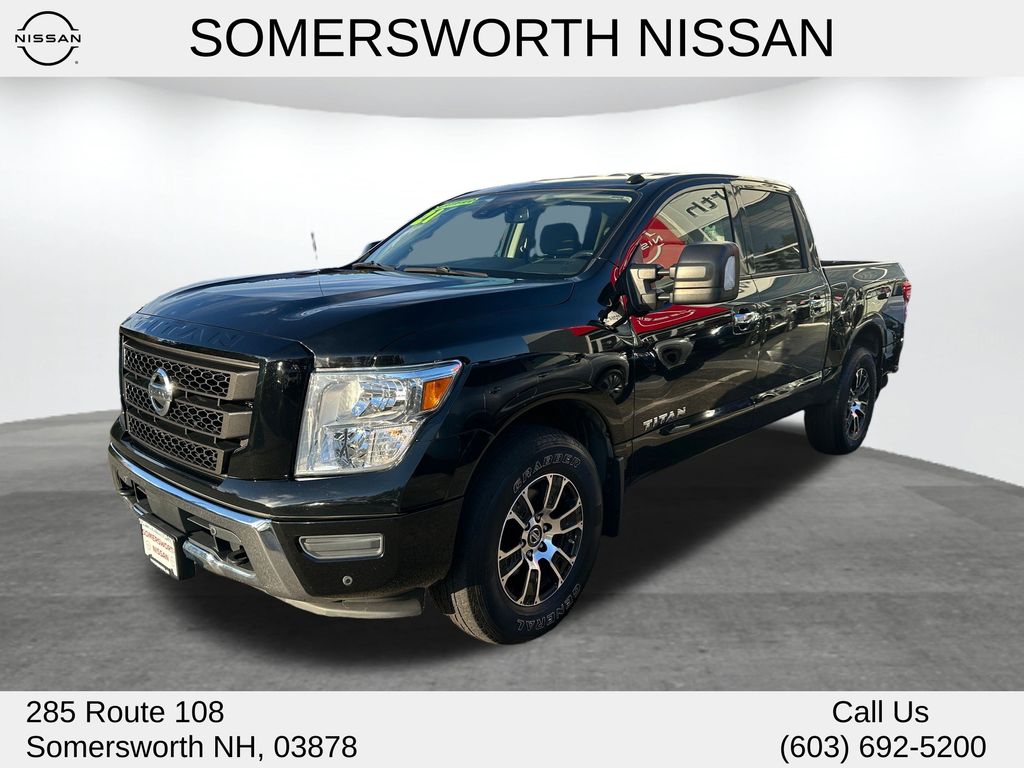 2021 Nissan Titan SV's photo