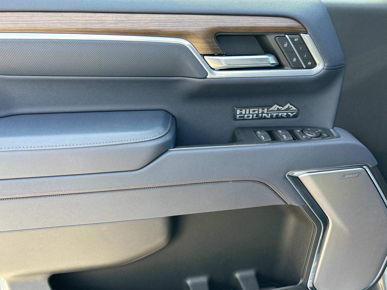 2025 Chevrolet Silverado 1500 High Country photo 19