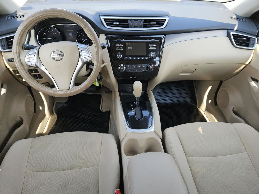 2014 Nissan Rogue S photo 3