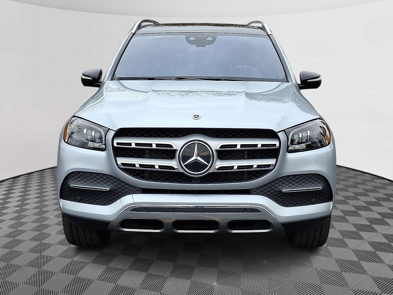 2022 Mercedes Benz GLS 450 4MATIC photo 2