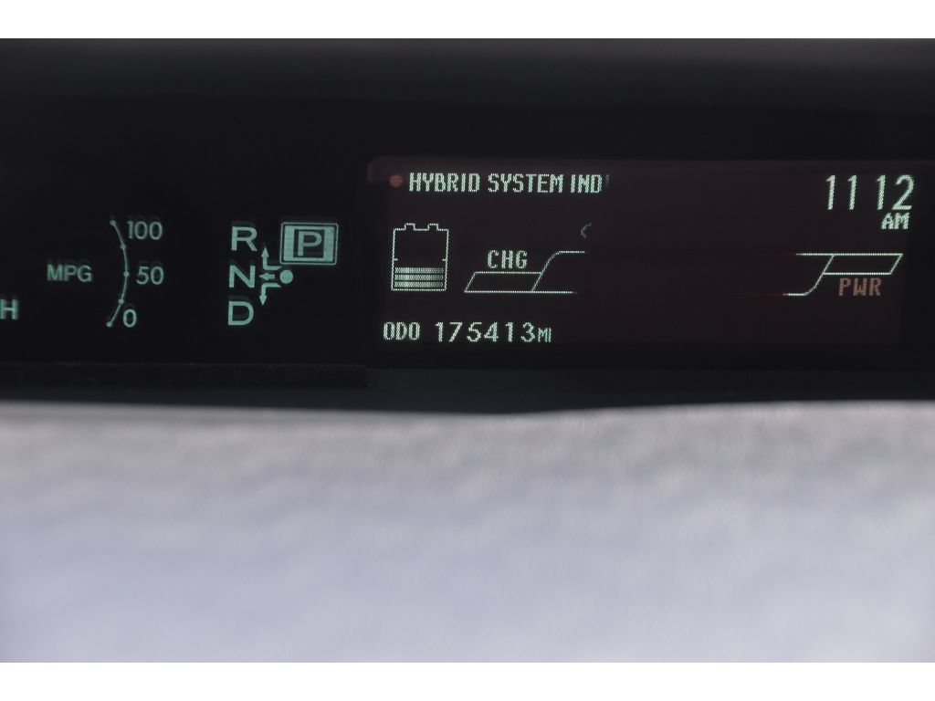 2015 Toyota Prius Two photo 17