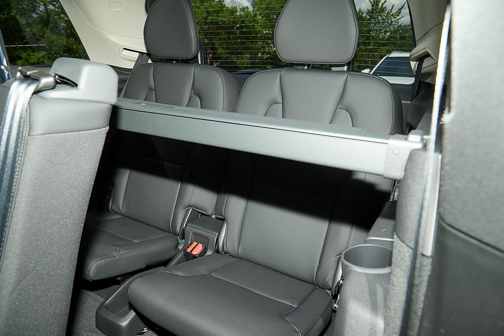 2025 VOLVO XC90 - Image 21