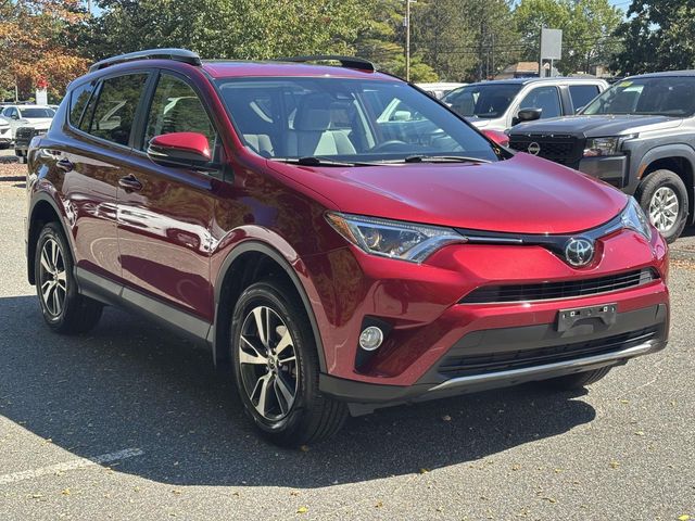2018 Toyota RAV4 XLE photo 3