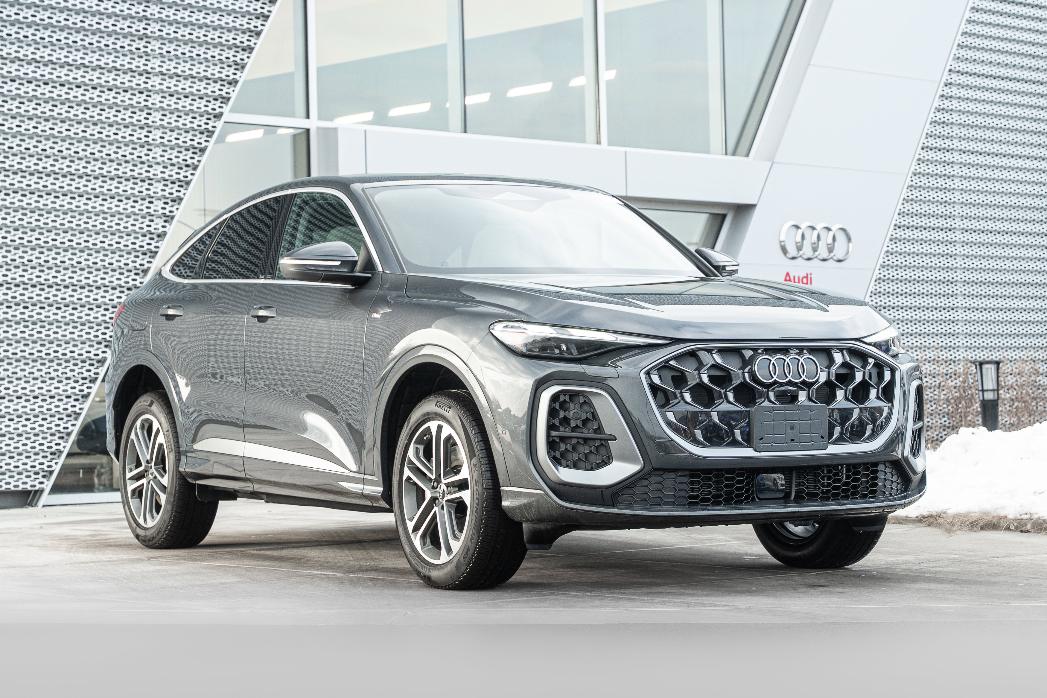 2025 Audi New Q5 Sportback Premium's photo