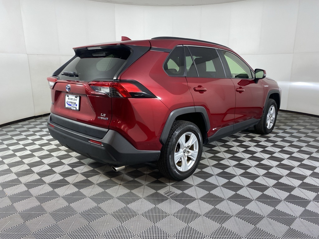 2020 Toyota RAV4 Hybrid LE photo 6