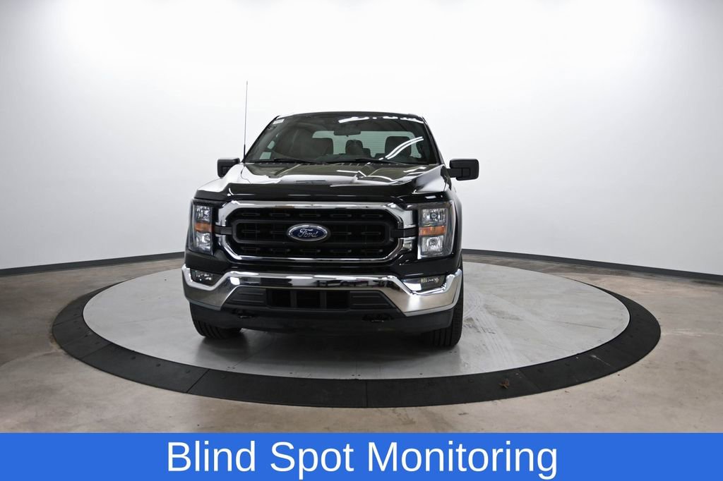 2023 Ford F-150 XLT photo 2