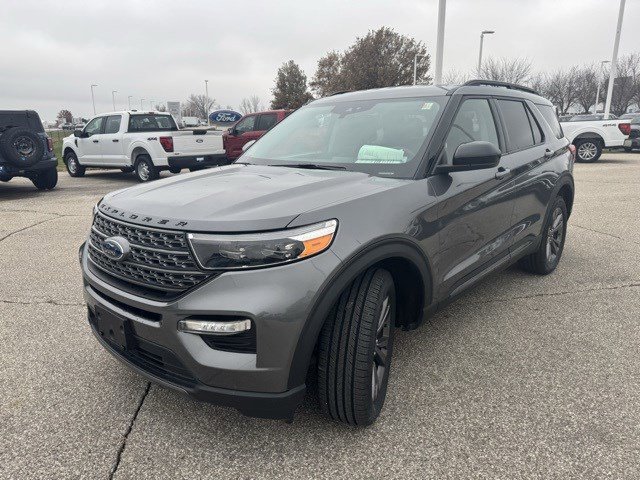 2022 Ford Explorer XLT photo 3