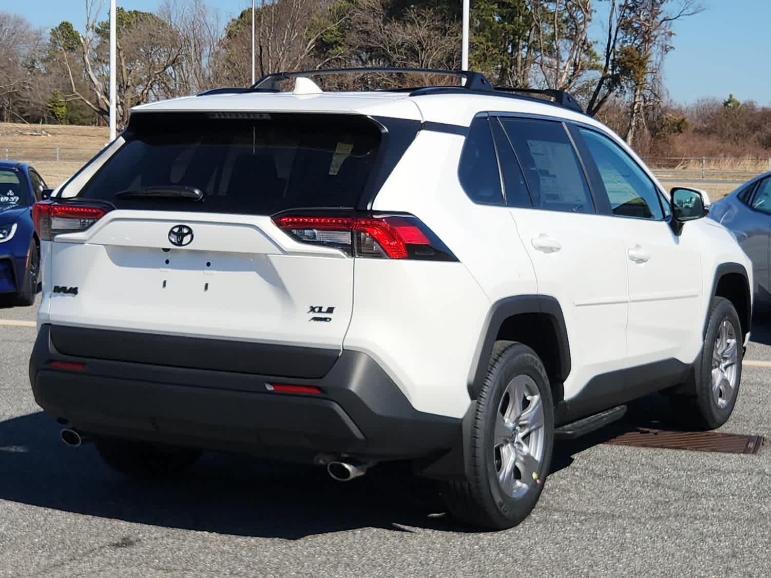 2025 Toyota RAV4 XLE Sport photo 2