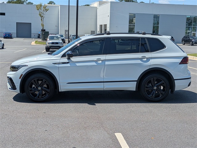 2024 Volkswagen Tiguan SE R-Line Black photo 7