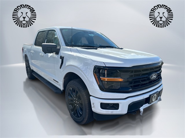 2025 Ford F-150 XLT photo 2