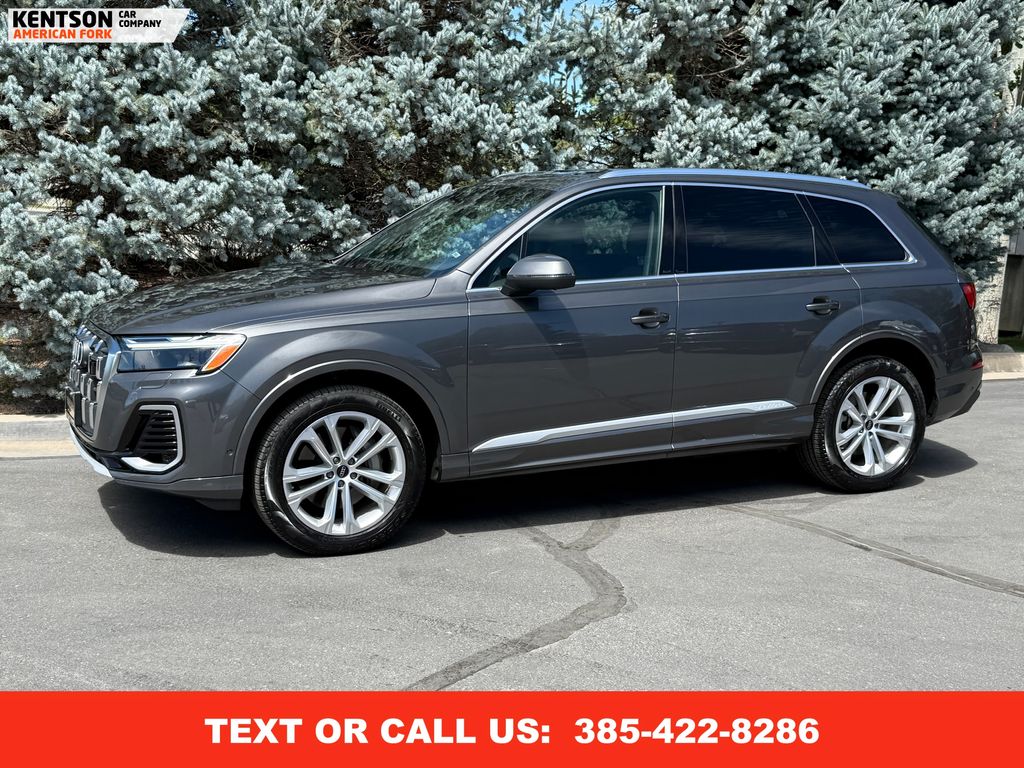 2025 Audi Q7 Premium Plus's photo