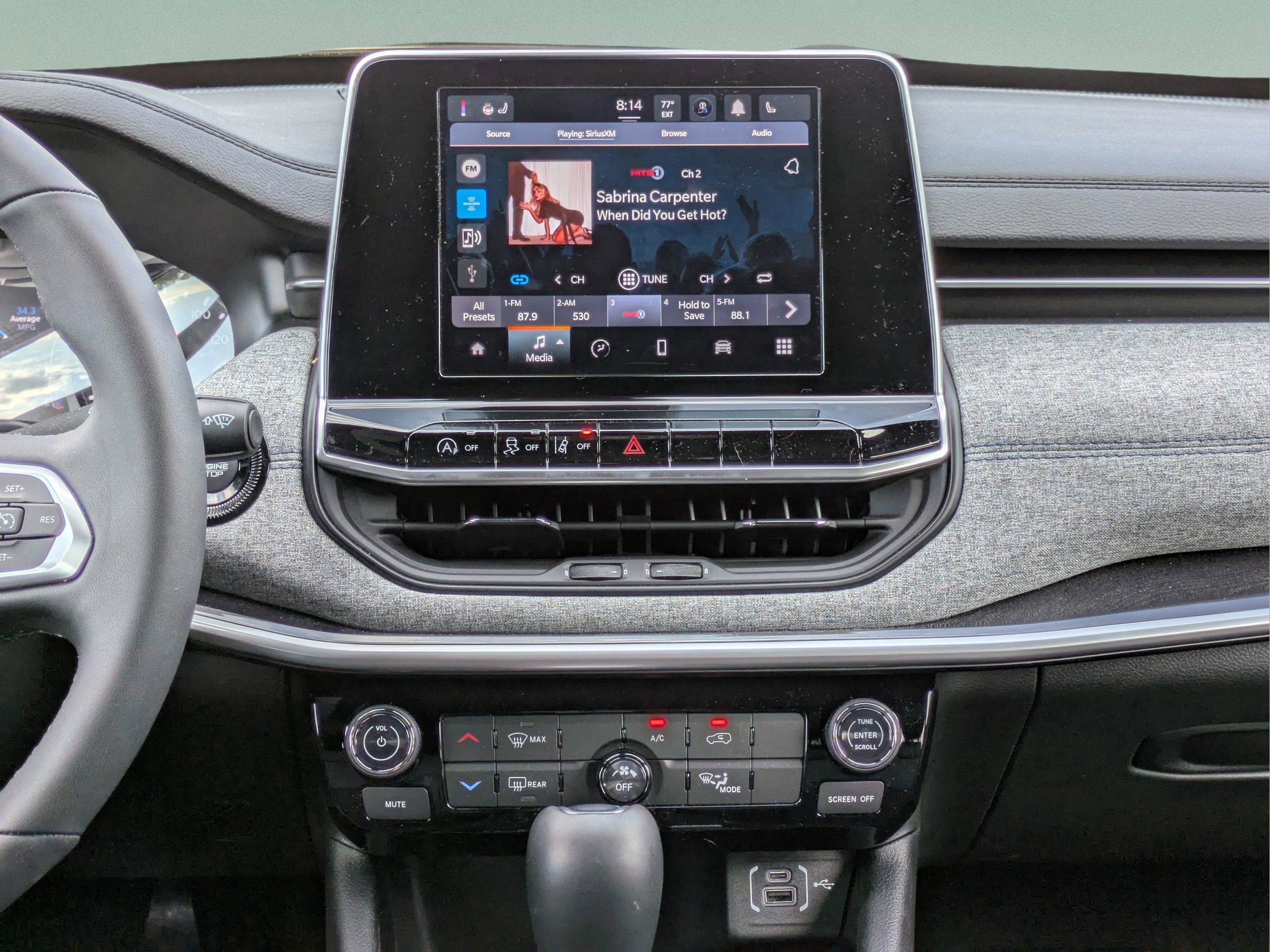 2025 Jeep Compass Latitude photo 20