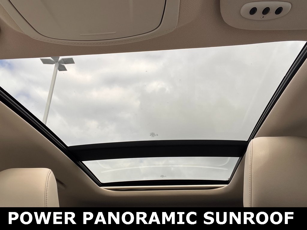 2020 Ford Edge Titanium photo 4