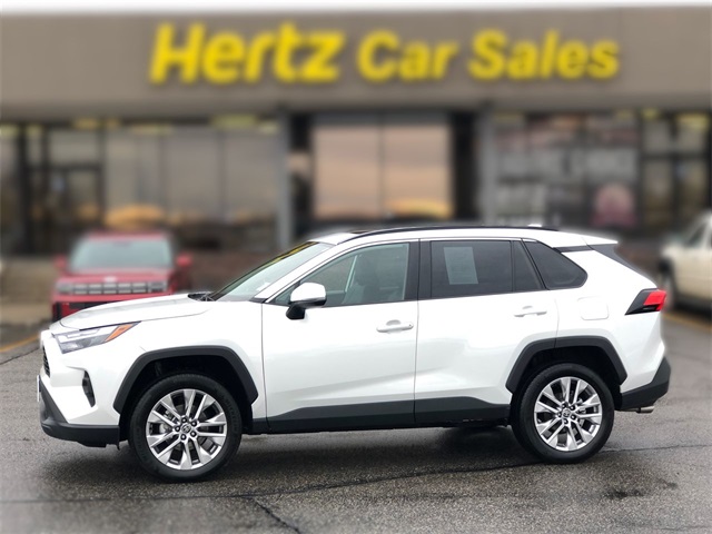 2025 Toyota RAV4 XLE Premium's photo