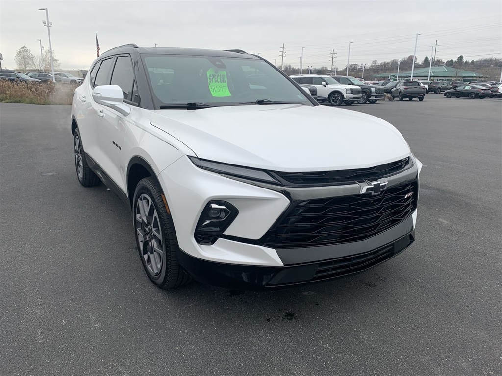 2023 Chevrolet Blazer RS's photo