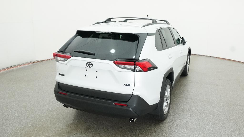 2025 Toyota RAV4 XLE Premium photo 19
