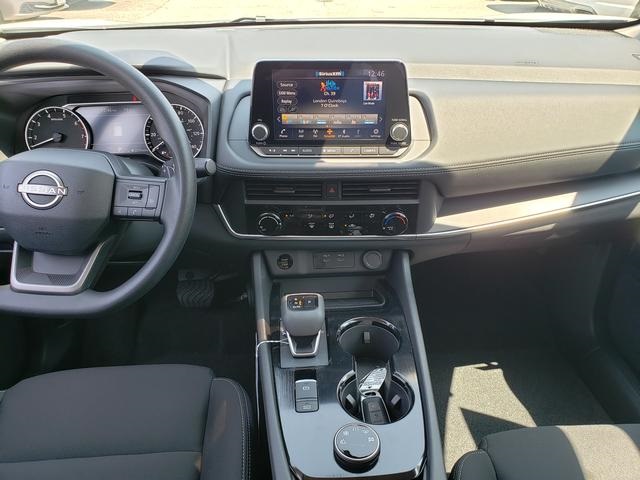 2025 Nissan Rogue S photo 13