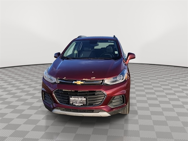 2017 Chevrolet Trax LT photo 2