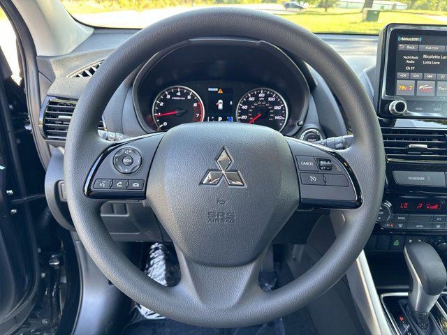 2024 Mitsubishi Eclipse Cross LE photo 10