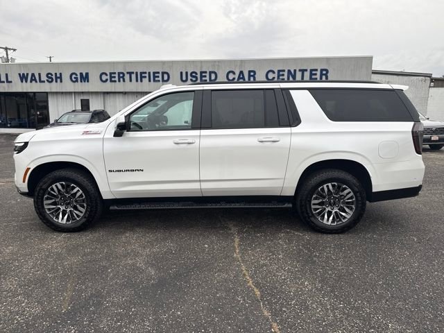 2025 Chevrolet Suburban Z71 photo 3
