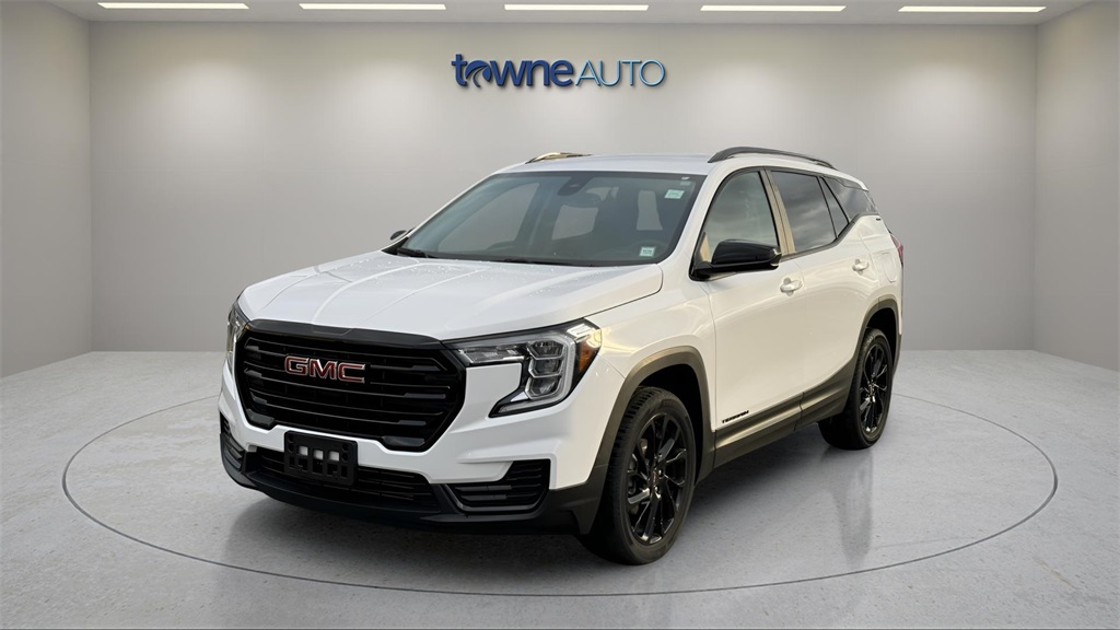 2024 GMC Terrain SLE's photo