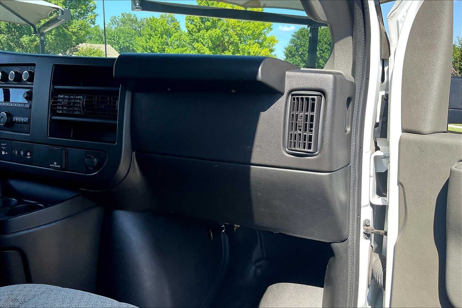 2023 Chevrolet Express LS photo 16