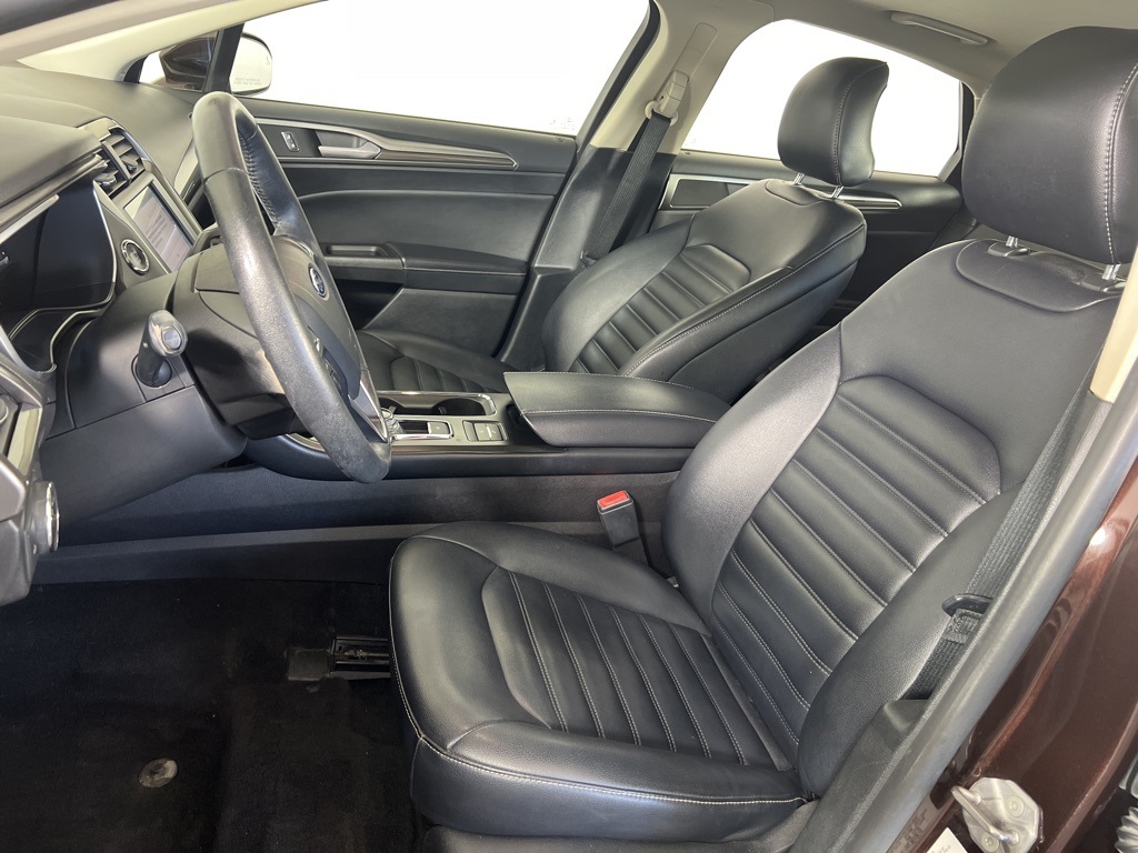 2019 Ford Fusion Hybrid SEL photo 2